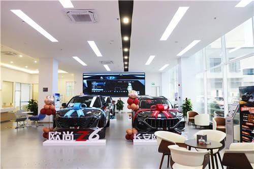 大有(you)可(ke)玩(wan)的(de)“汽車機(ji)器(qi)人(ren)”——長安(an)歐(ou)尚(shang)Z6來(lai)了(le)！