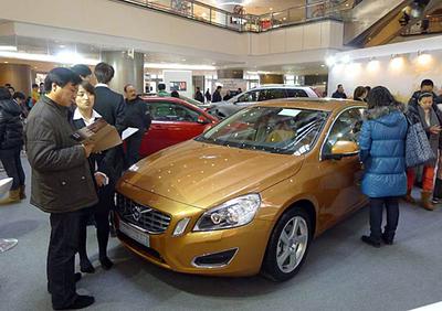 上海(hai)熱(re)線汽車(che)頻道 全方(fang)位解析(xi)汽車(che)銷售(shou)市場現狀與(yu)趨勢